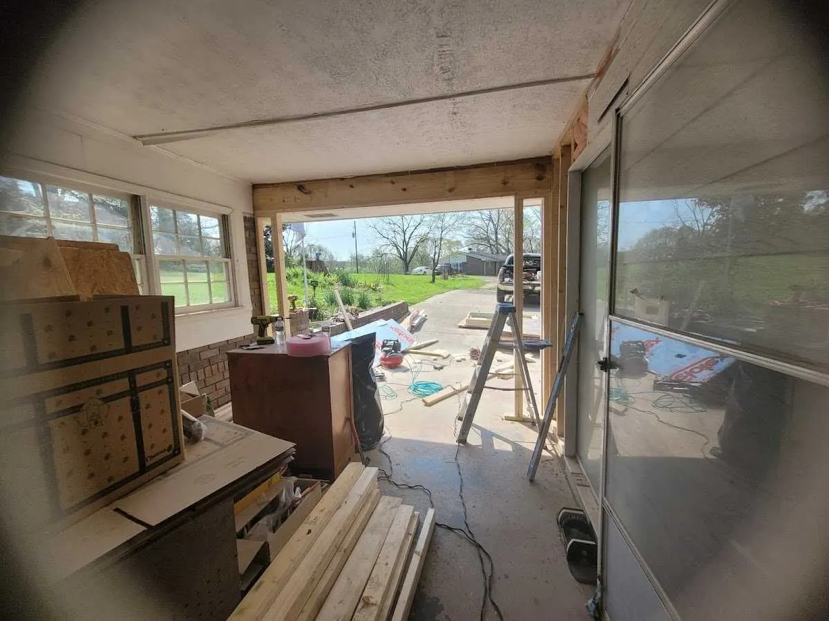 Air movers and dehumidifier for Water Mitigation Services in Leoni